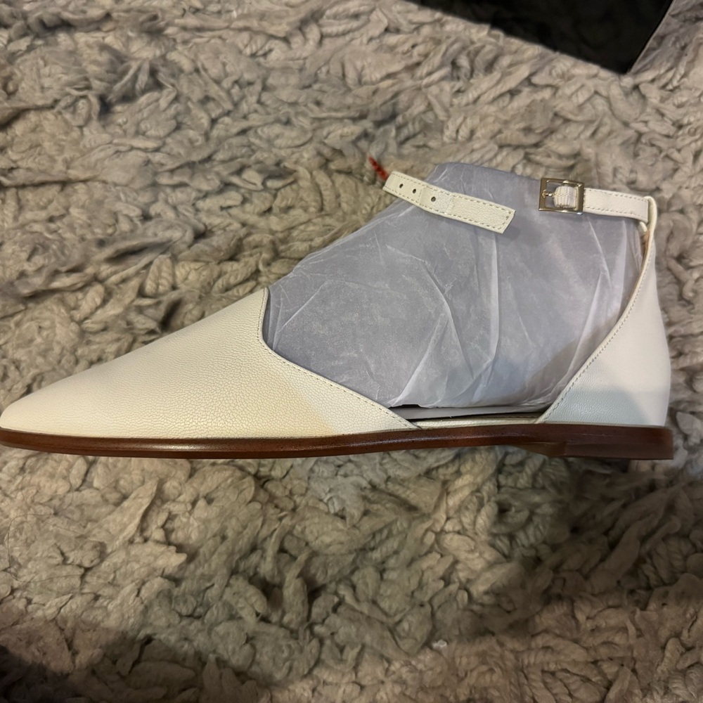 Brand New Ninewest White Sandal